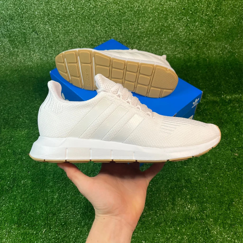 Adidas Swift Run 'Cloud White Gum' F35206