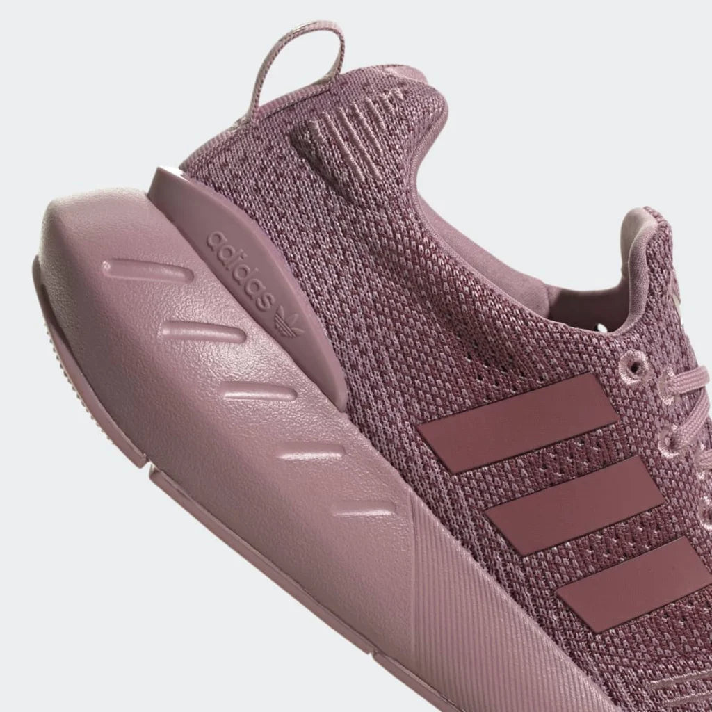 Adidas SWIFT RUN 22 SHOES |womens size 7,8.5| NEW