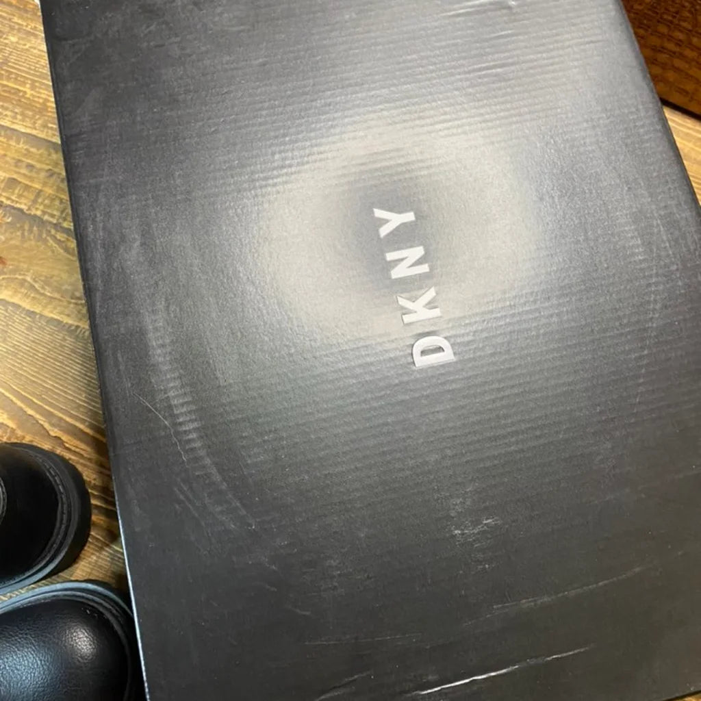DKNY Boot |Kids size 6| NEW
