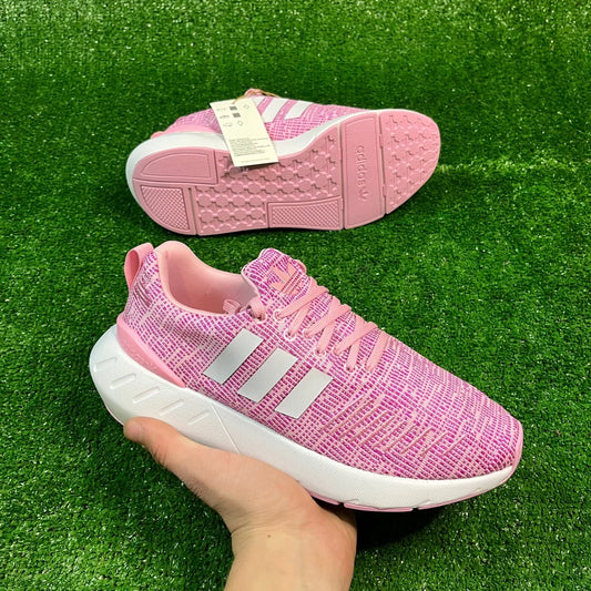 Adidas SWIFT RUN 22 SHOES