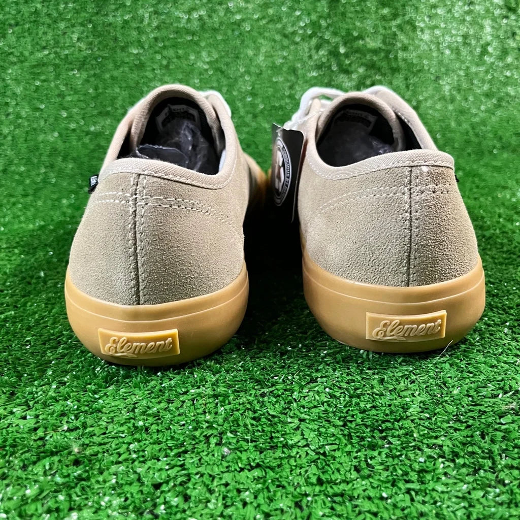 Mens Element Pitch shoes |mens size 7| NEW