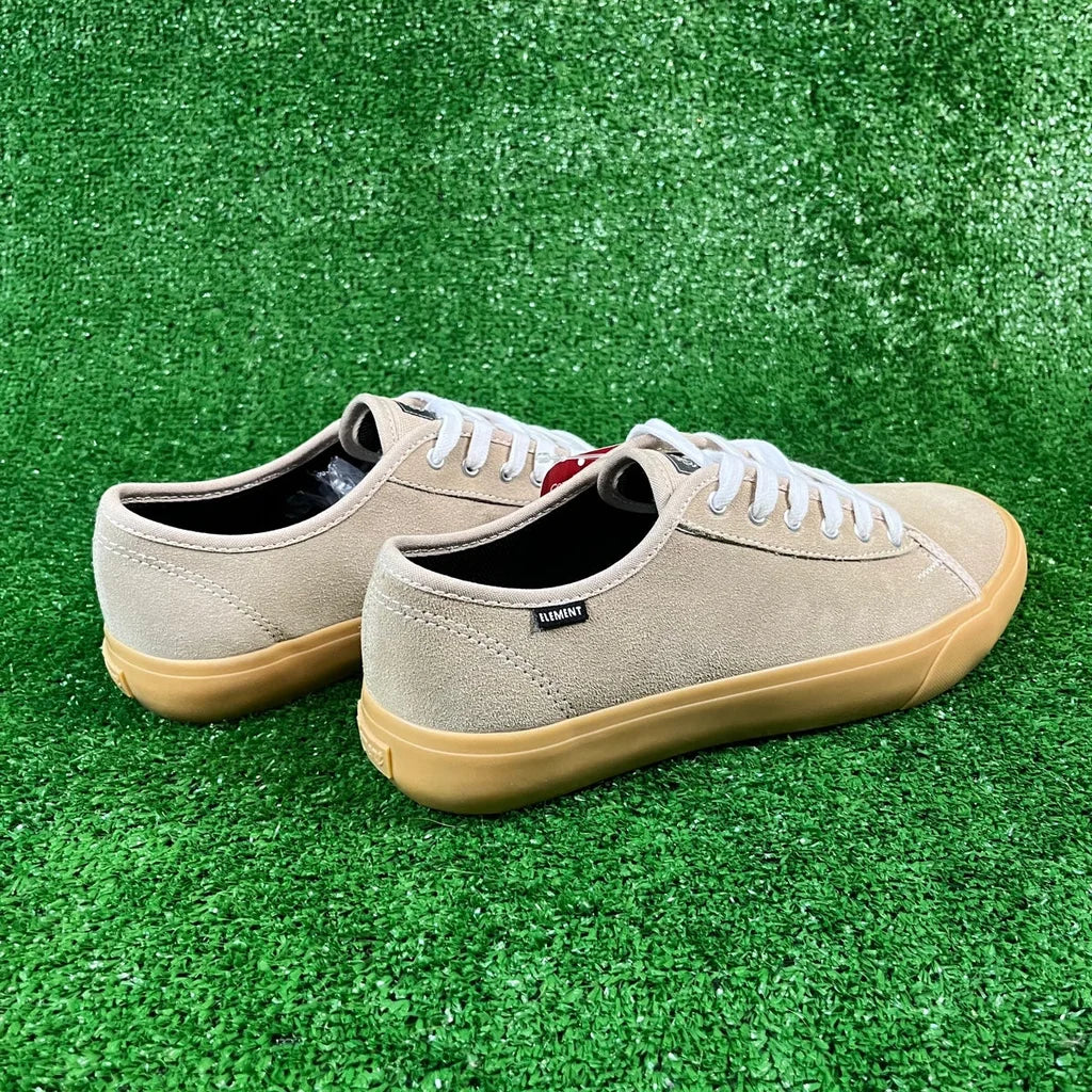 Mens Element Pitch shoes |mens size 7| NEW